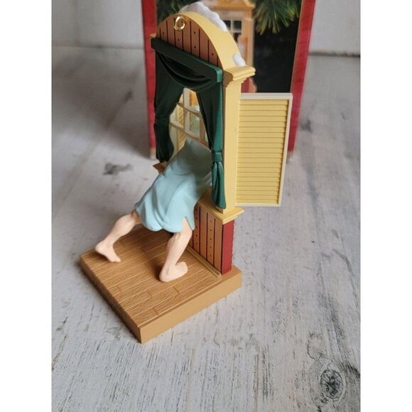 Hallmark Away to the window 1997 ornament Xmas decor - Picture 5 of 7